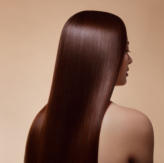 Comment plonger vos cheveux pour des boucles rebondissantes et magnifiques